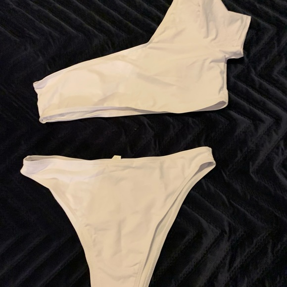 NEW White two piece one shoulder swimsuit - Picture 3 of 5